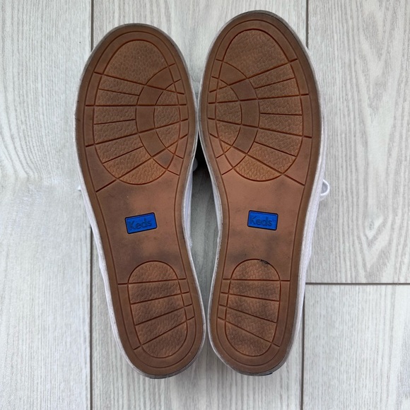 White Keds Women’s Size 7 - Picture 2 of 6